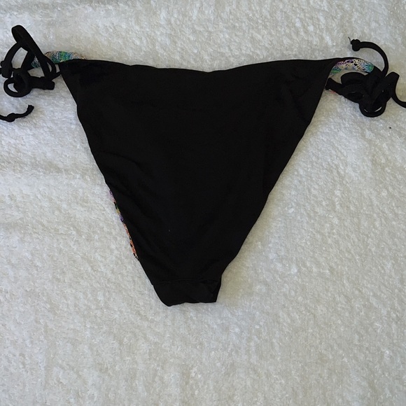 Unimar reversible string bikini bottom - Picture 4 of 4